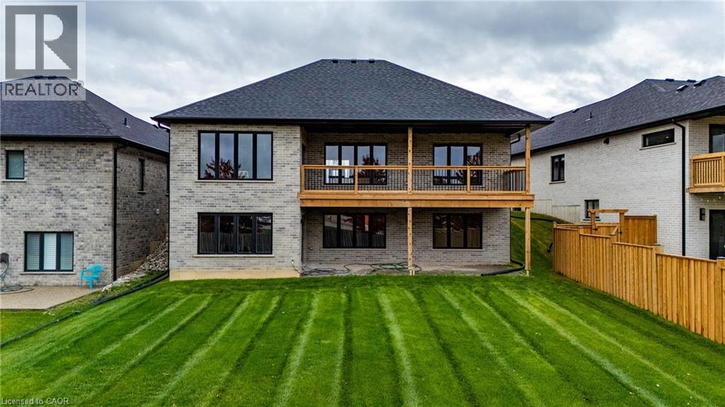 34 ANDREW Avenue - Photo 3 of 34, Simcoe, Ontario