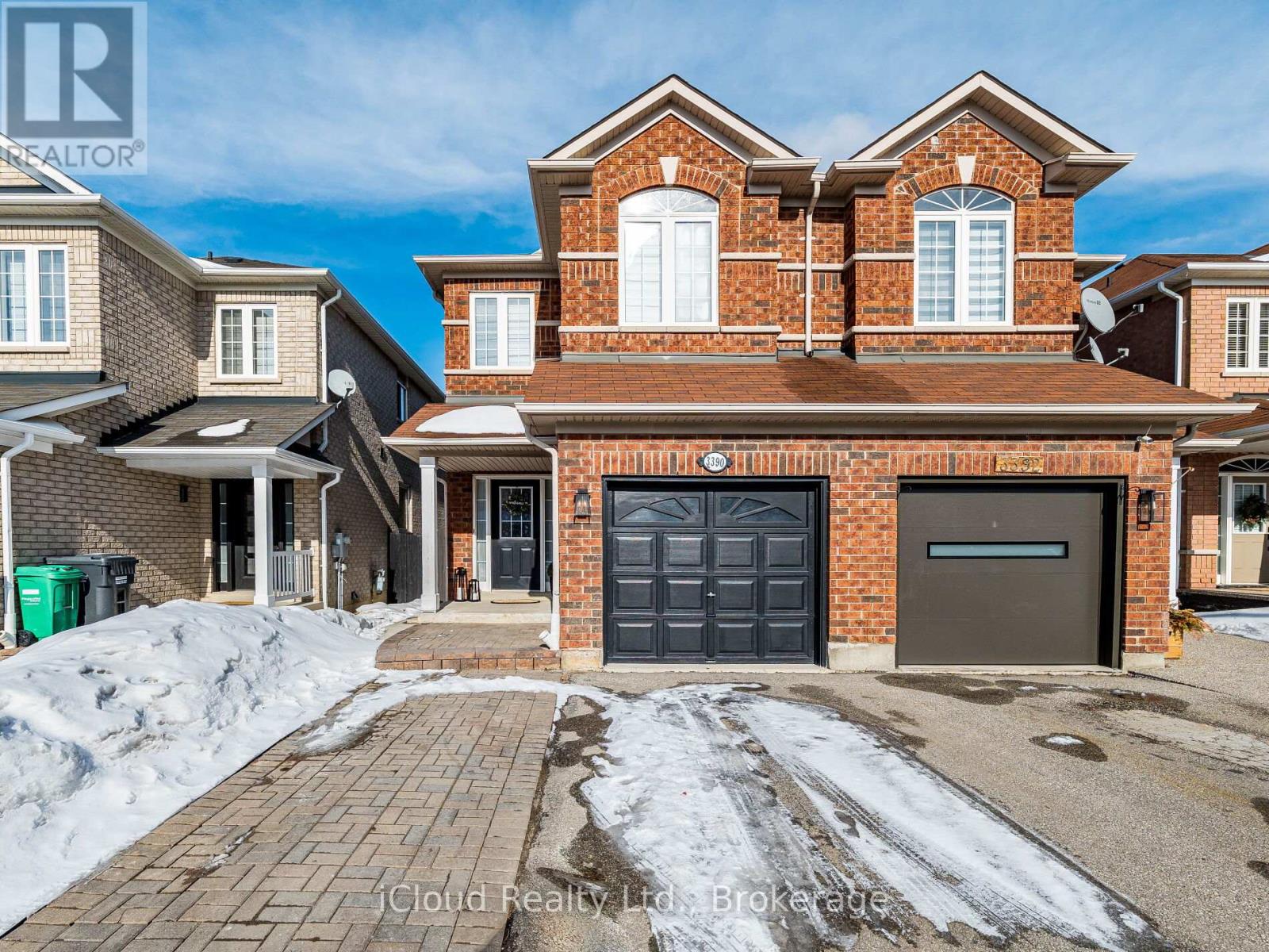 3390 Fountain Park photo 3