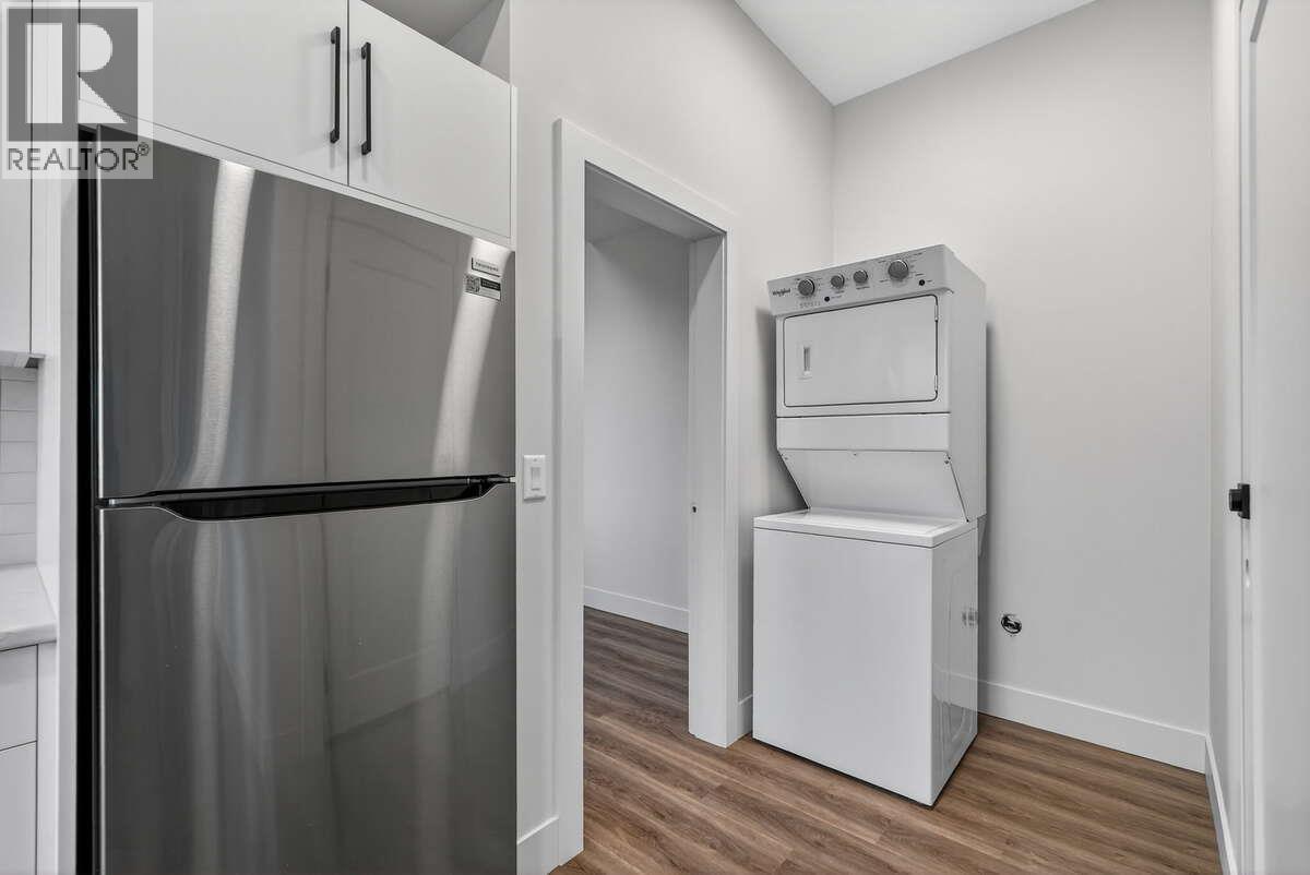  2066 Cortina Drive, Kelowna