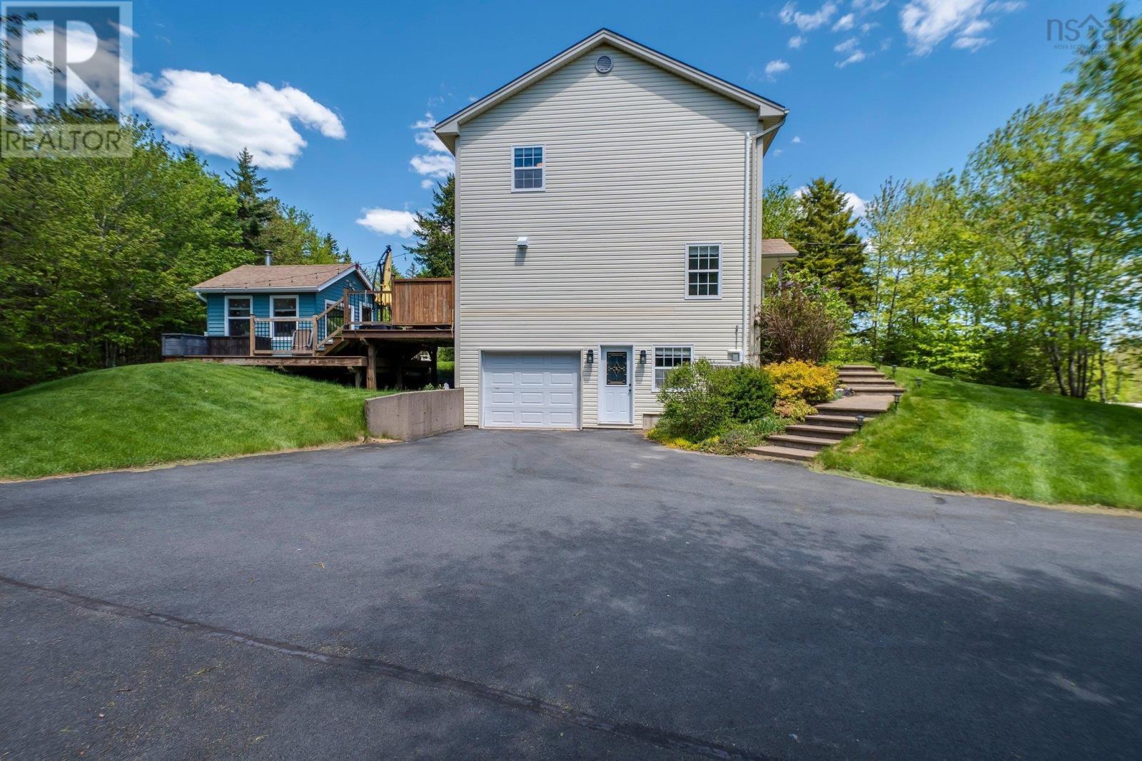 Property 46 of 51 of 150 Daisywood Drive