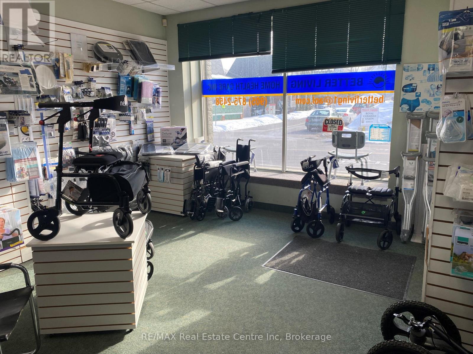 25 Commercial photo 4