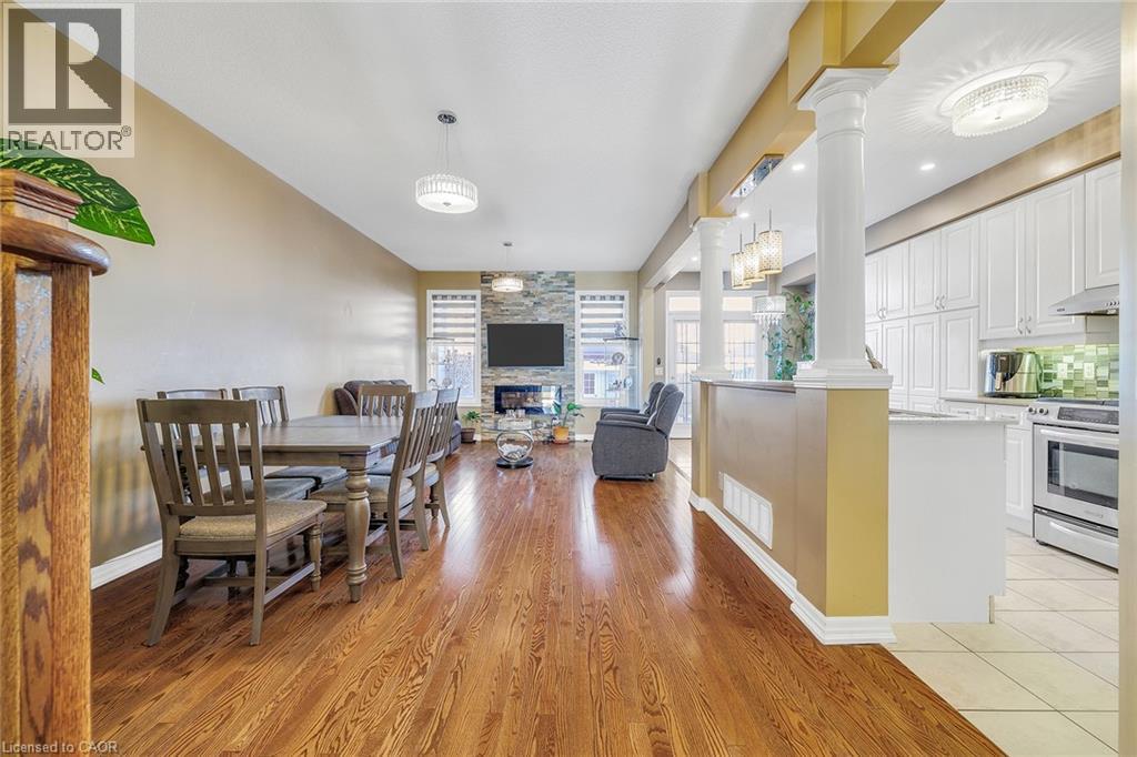 115 HOLLOWAY Terrace - Photo 5 of 32, Milton, Ontario