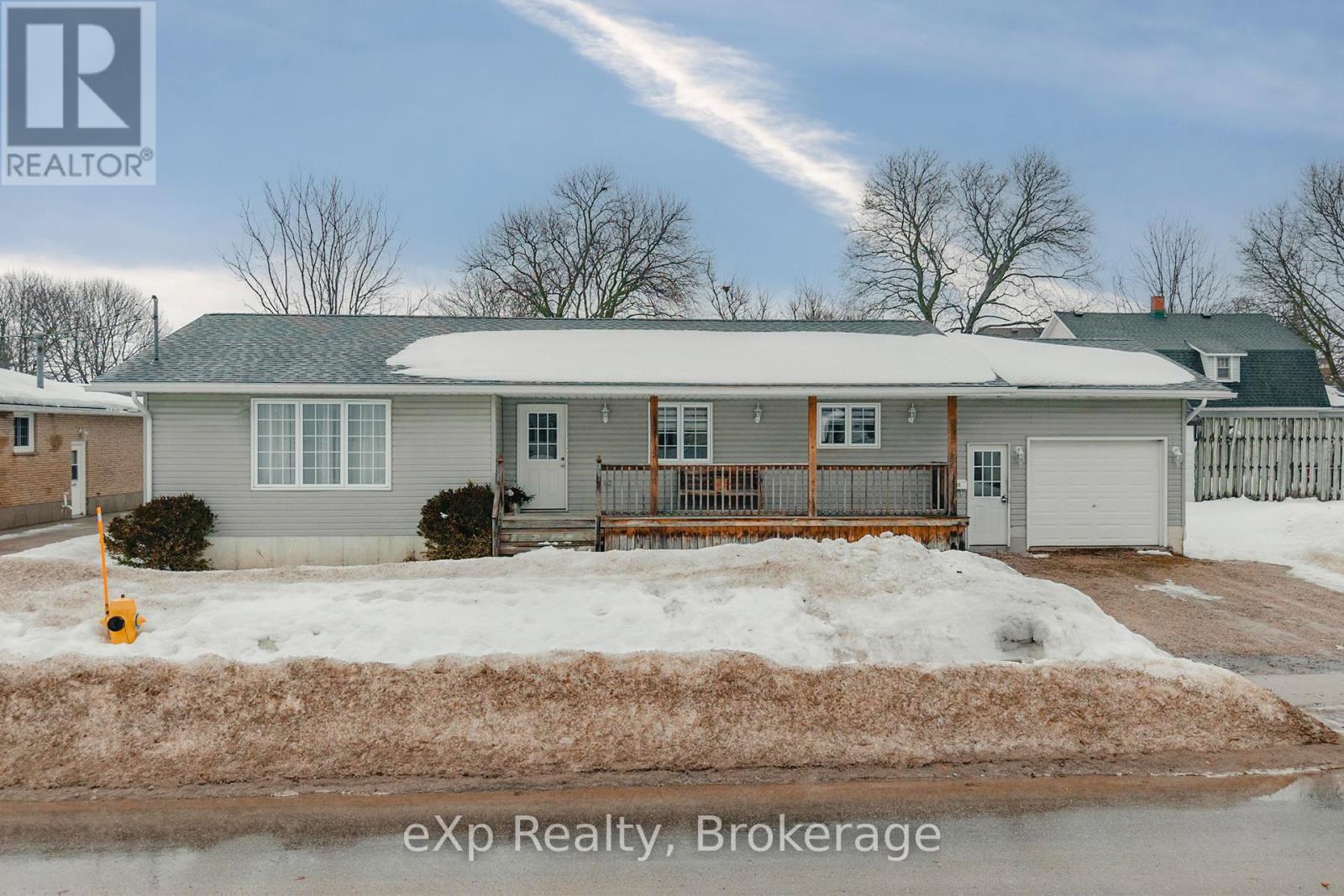 725 Binning Street West