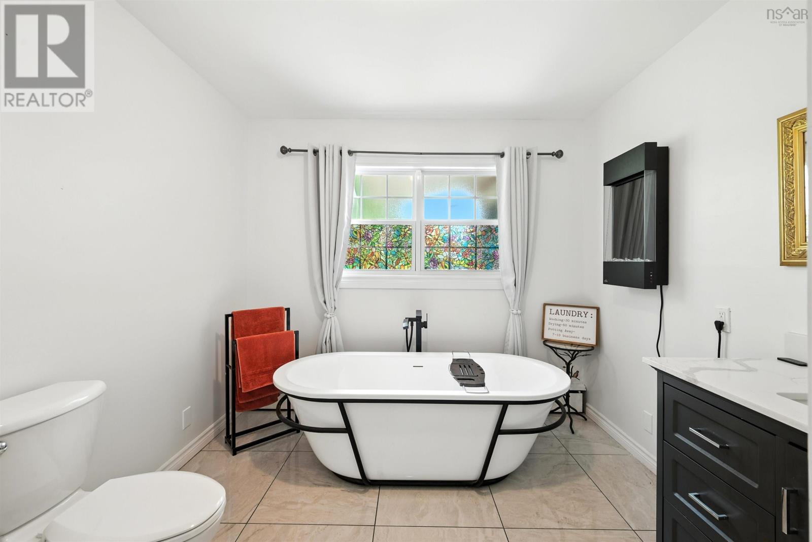 Property 21 of 50 of 85 Chestnut Street