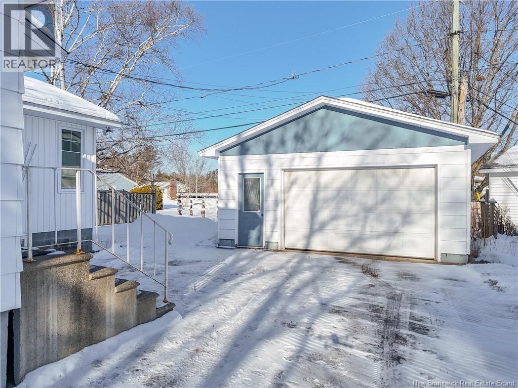 113 Hemlock Avenue - Photo 3 of 49, Nashwaaksis, New Brunswick