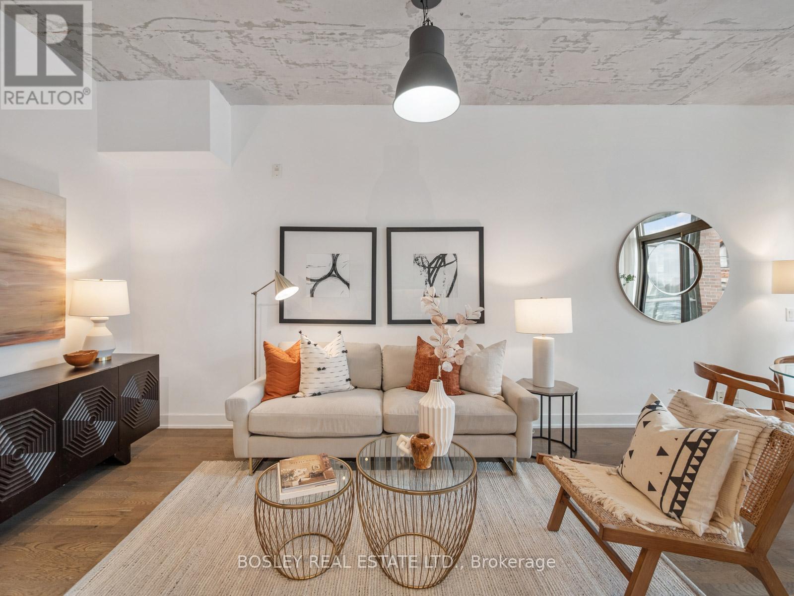 2 Gladstone Avenue 404