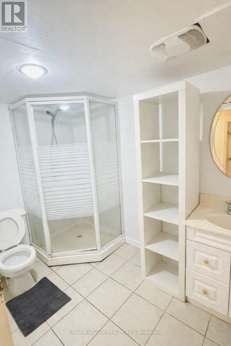 50 KILGREGGAN CRESCENT - Photo 4 of 7, Toronto (Bendale), Ontario