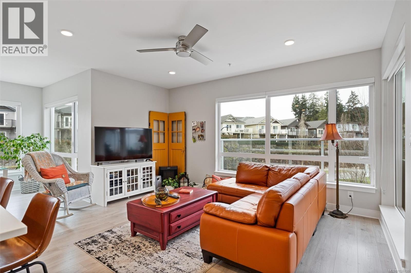 #301 1311 LAKEPOINT WAY - 10