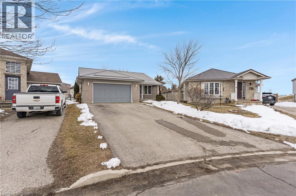 15 ERIN Court - Photo 2 of 49, Aylmer, Ontario