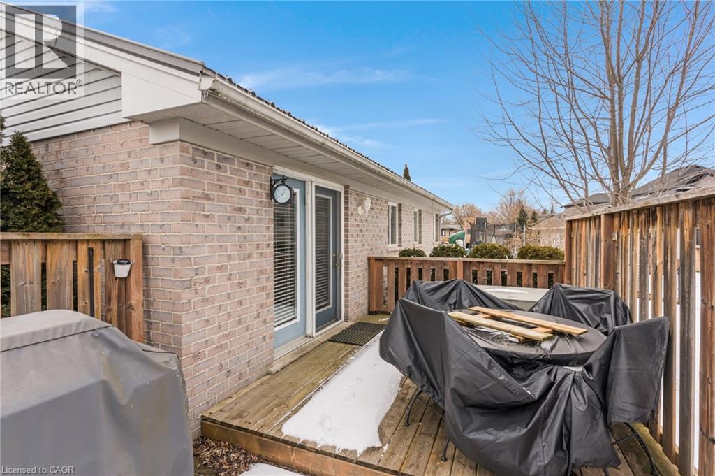 15 ERIN COURT - 40