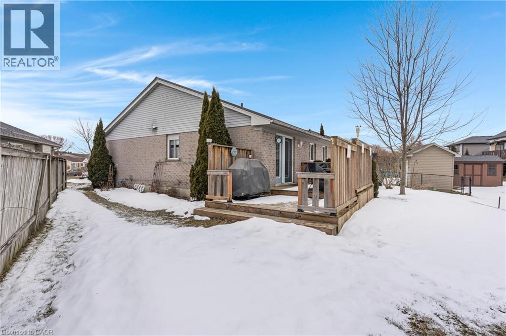 15 ERIN COURT - 44
