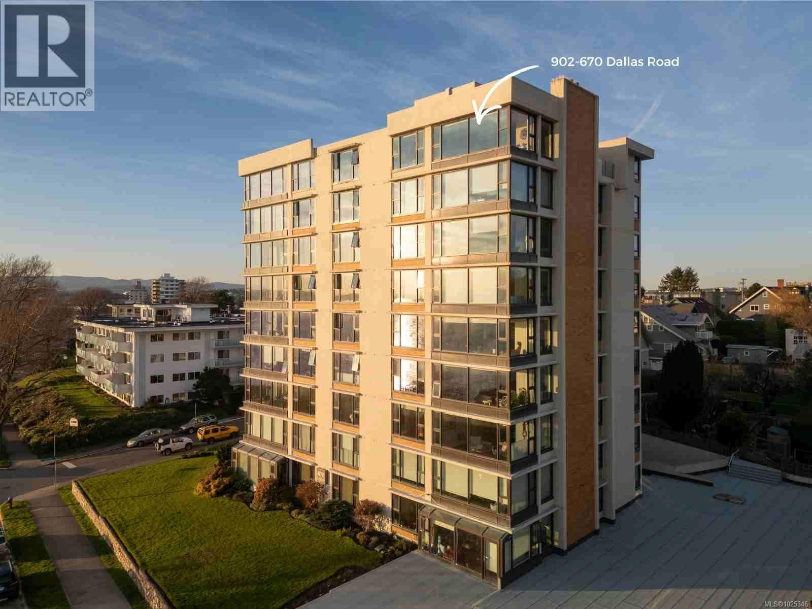 902 670 Dallas Road, Victoria