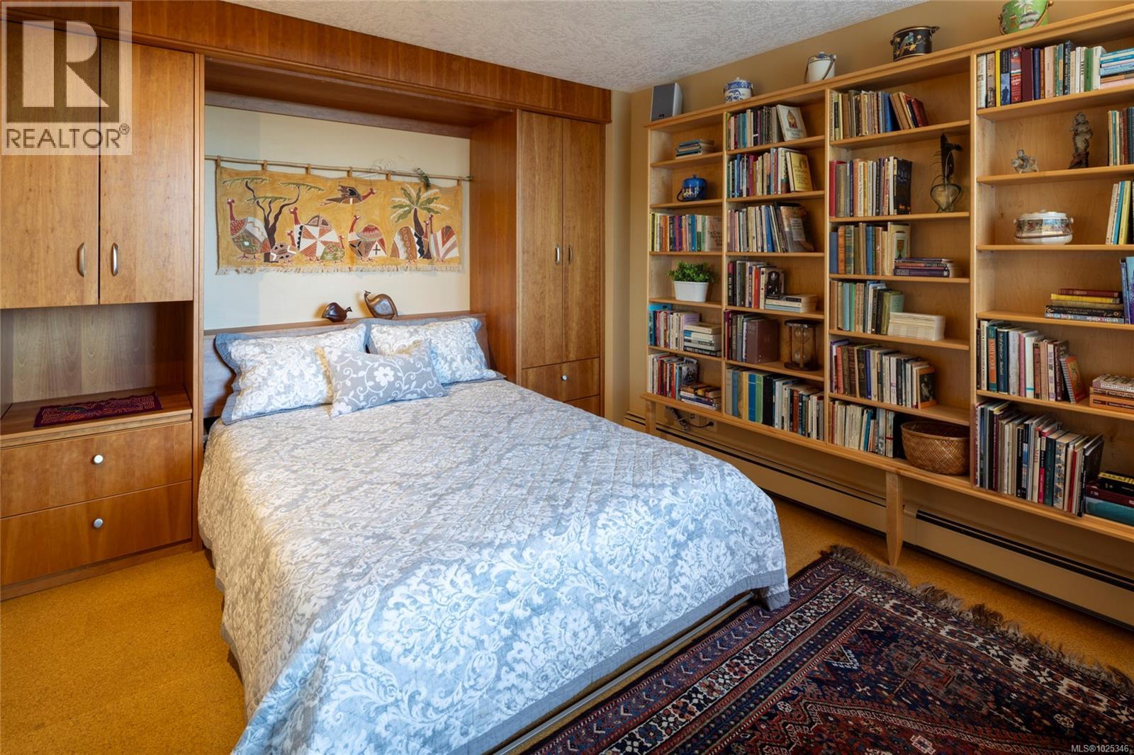 902 670 Dallas Road, Victoria