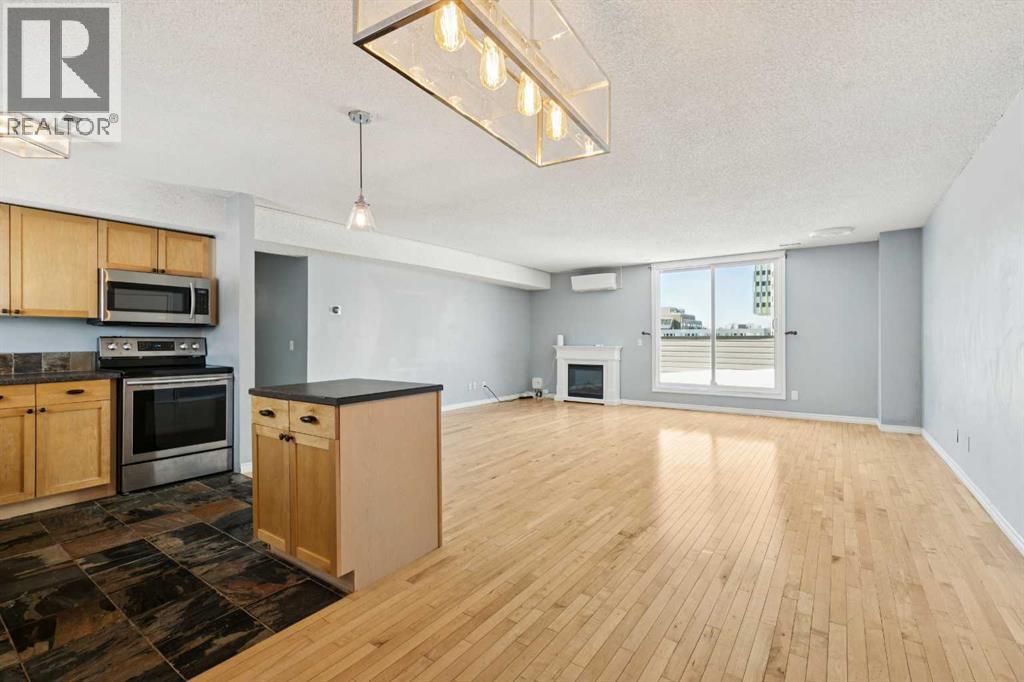 Single Family House for Sale in    Street NW St Andrews Heights Calgary 