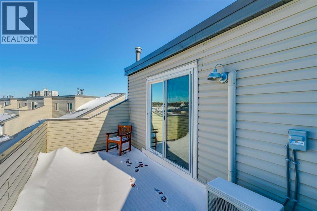 Single Family House for Sale in    Street NW St Andrews Heights Calgary 