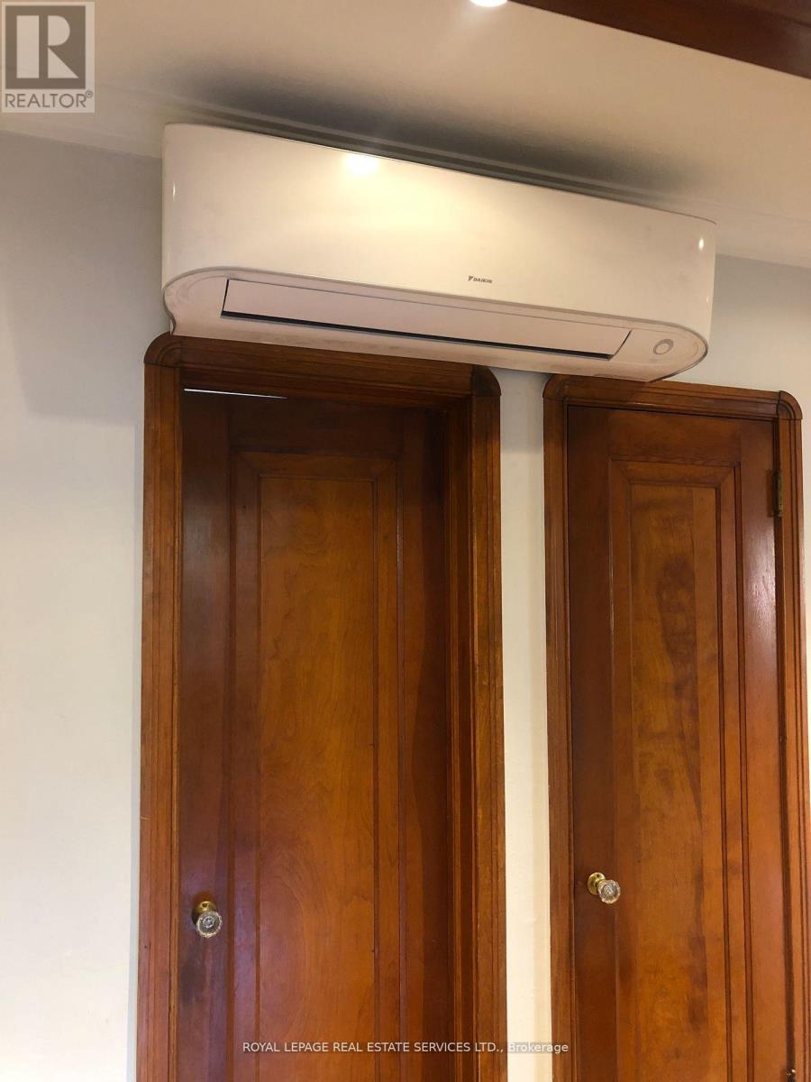 MAIN FL - 1 ASH CRESCENT - Photo 3 of 16, Toronto (Long Branch), Ontario