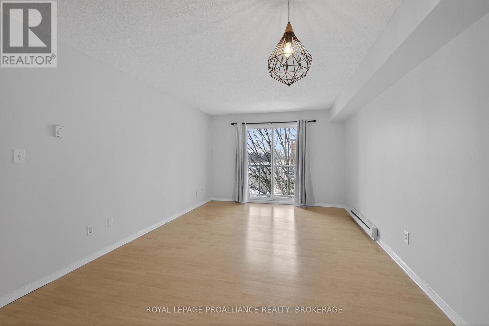 #313 310 KINGSDALE AVENUE - 9