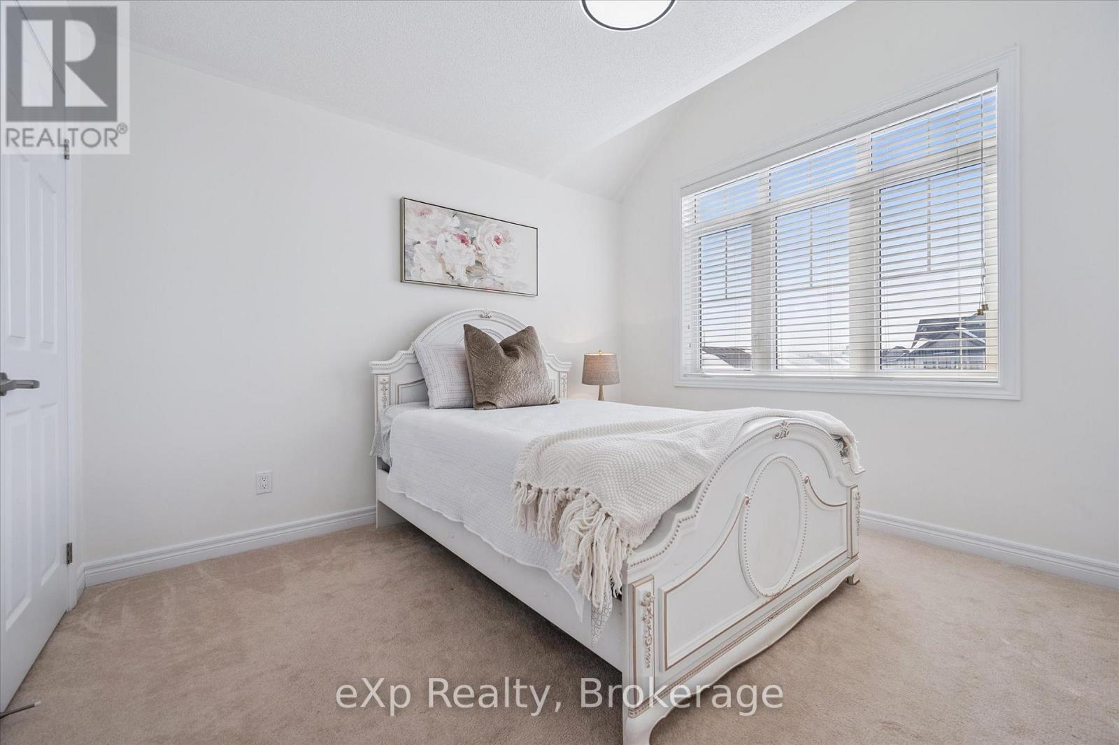 111 KAY CRESCENT, Centre Wellington (Fergus), Ontario
