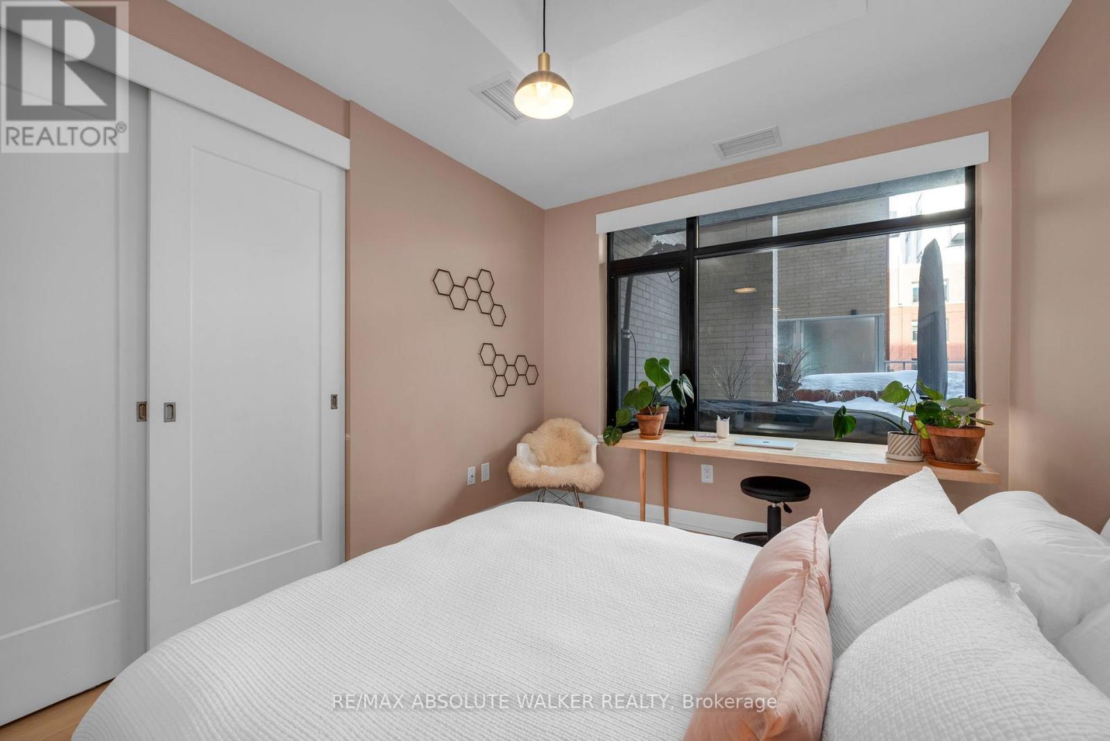 218 - 60 SPRINGHURST AVENUE — photo 23