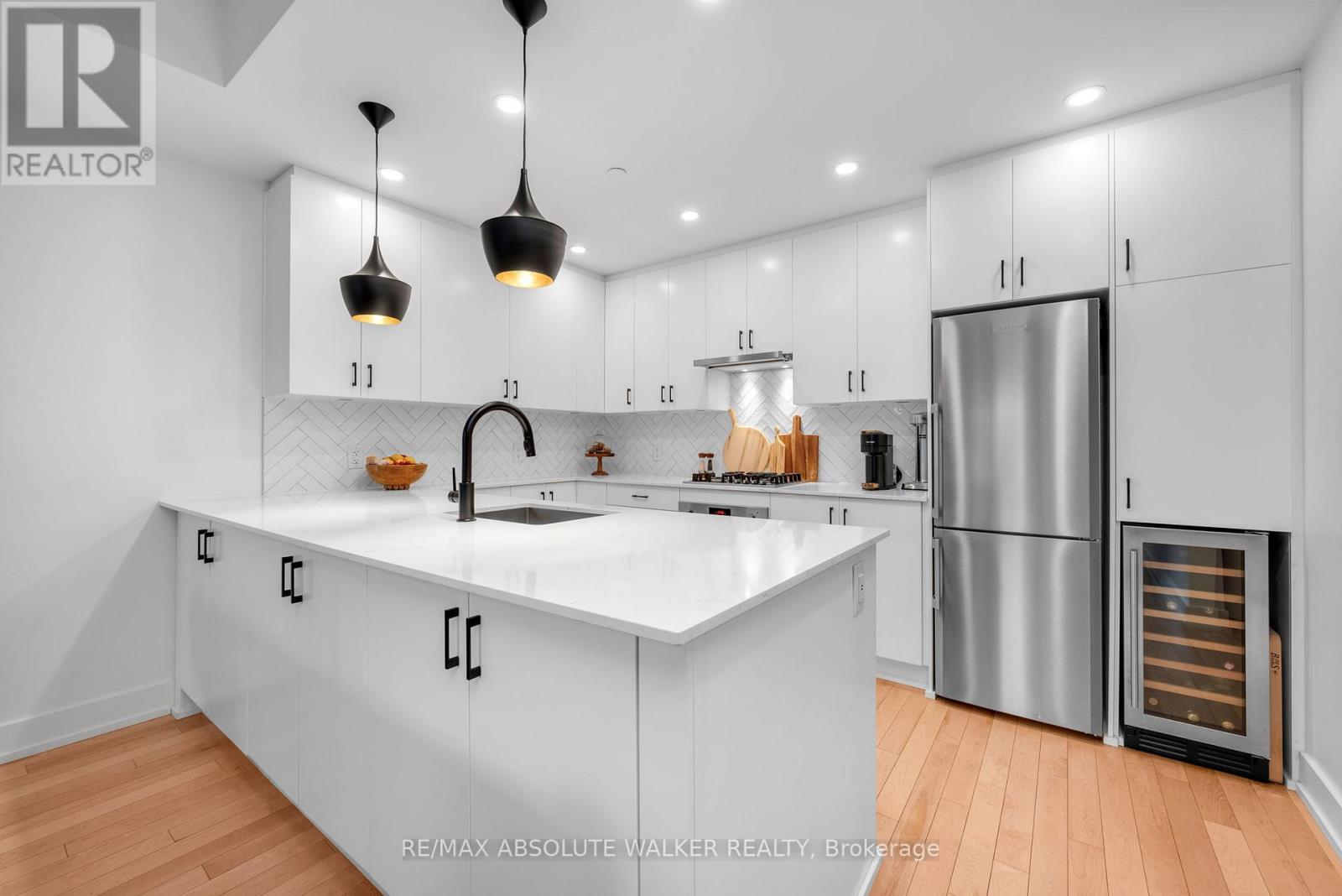 #218 60 SPRINGHURST AVENUE - 6