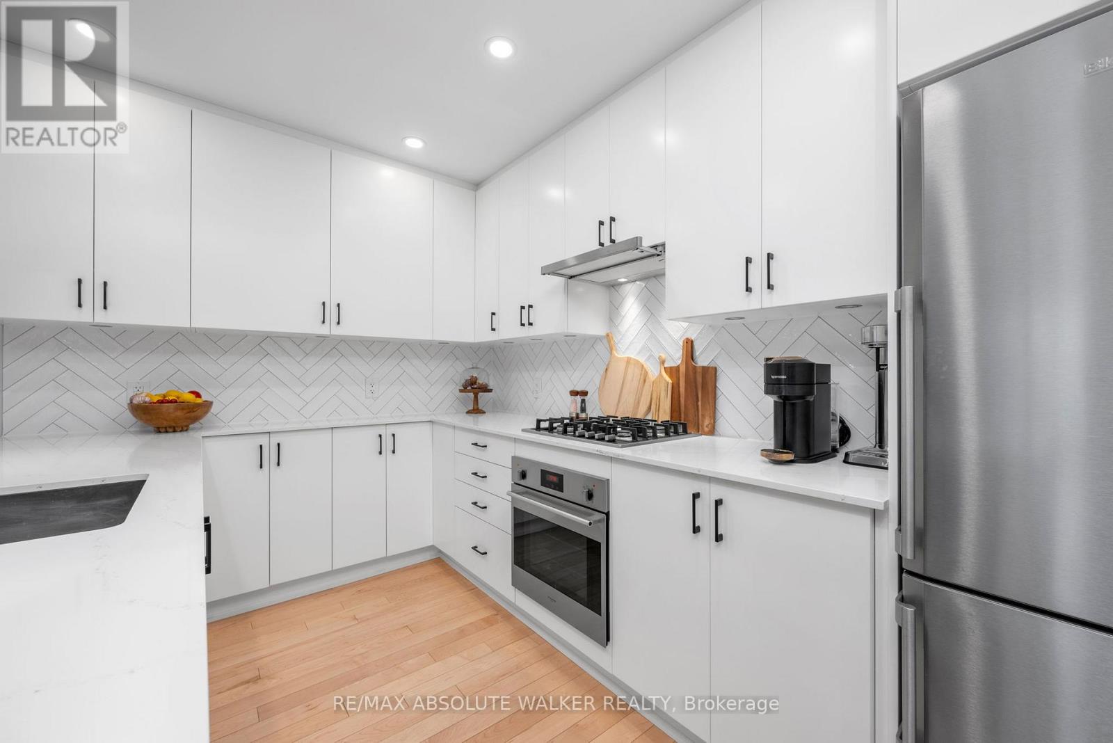 #218 60 SPRINGHURST AVENUE - 8