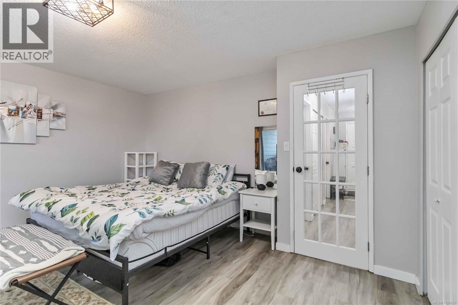 6 6110 Seabroom Rd, Sooke