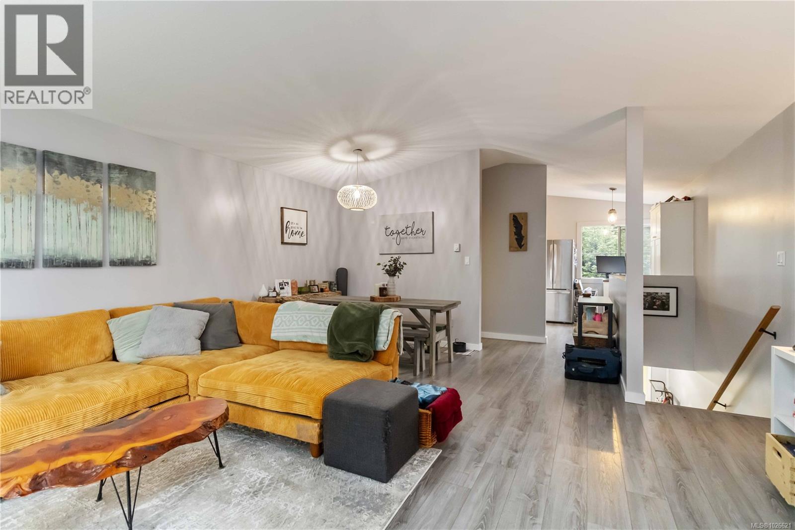 6 6110 Seabroom Rd, Sooke