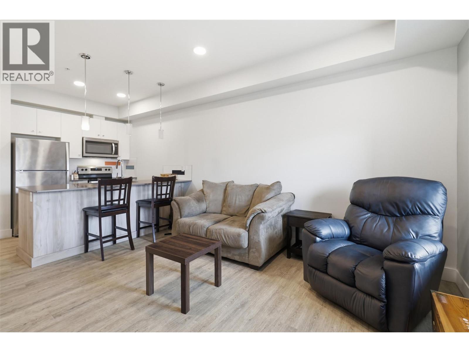 107 YEW Street Unit# 301, Kamloops