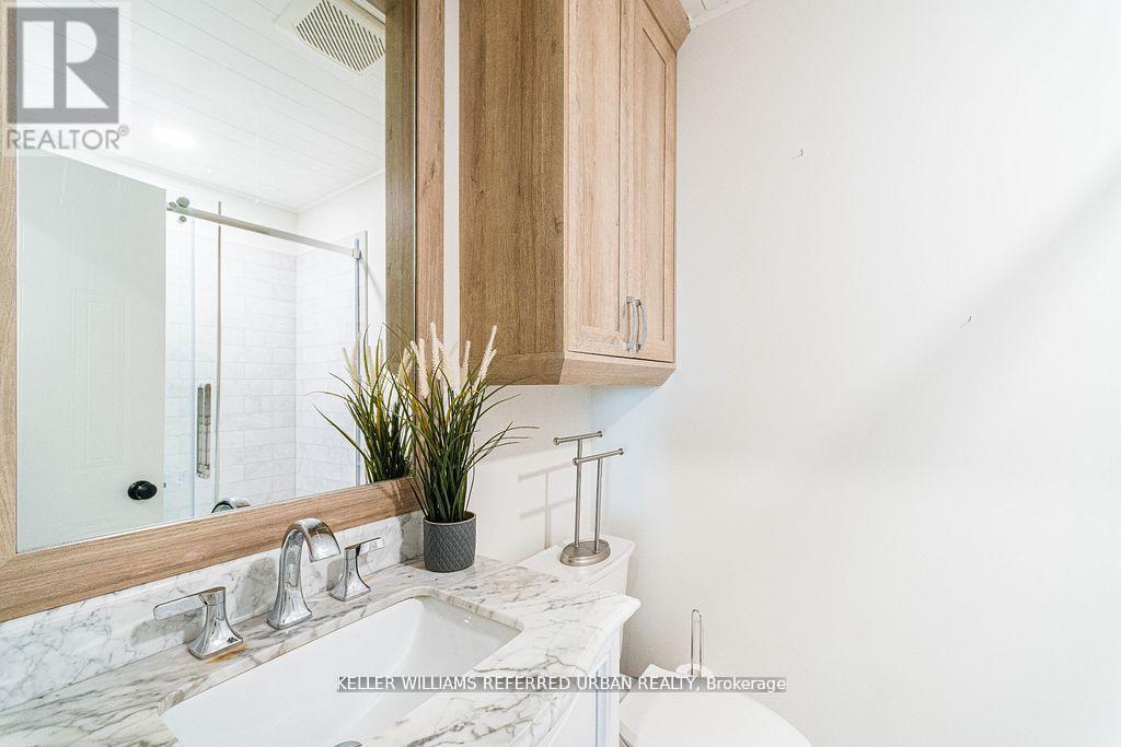 #68 16 SPRUCEDALE WAY - 21