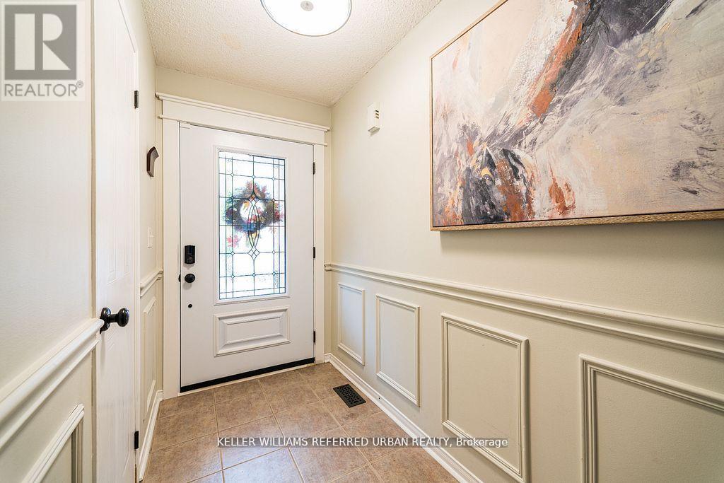 #68 16 SPRUCEDALE WAY - 27