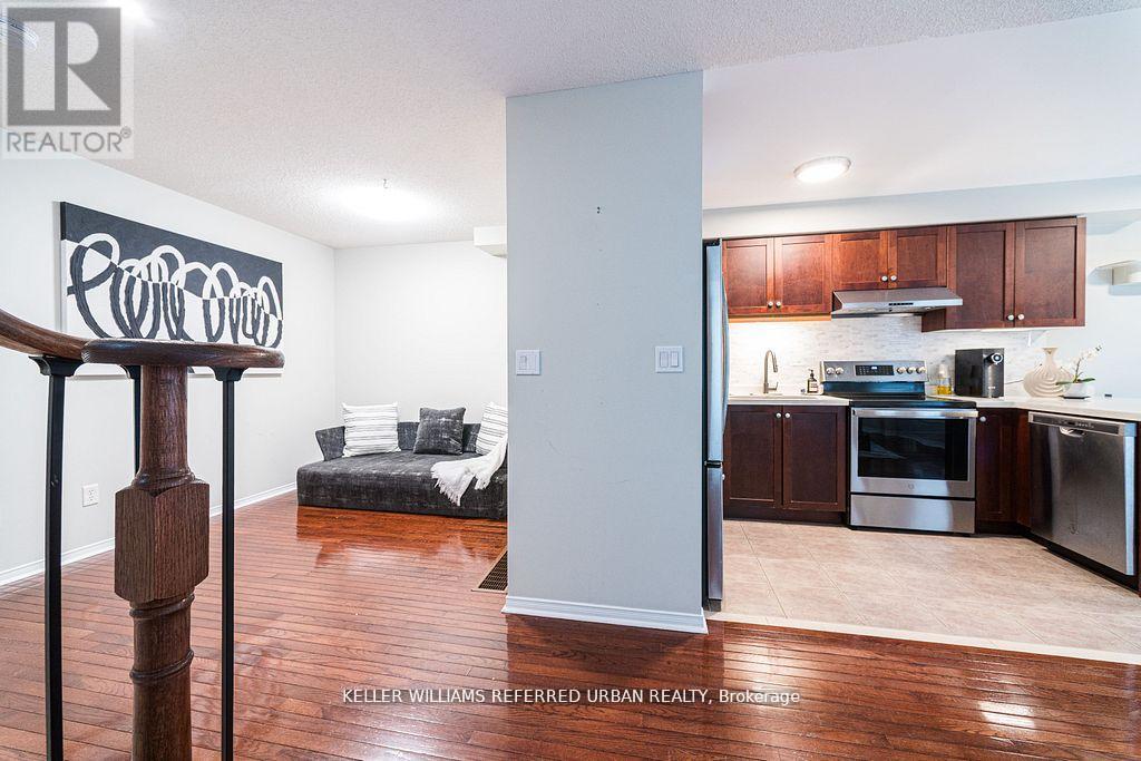 16 Sprucedale Unit 68 photo 5