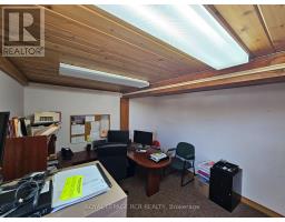 Main 1 - 411 Queen Street, Newmarket, ON L3Y2G9 Photo 9