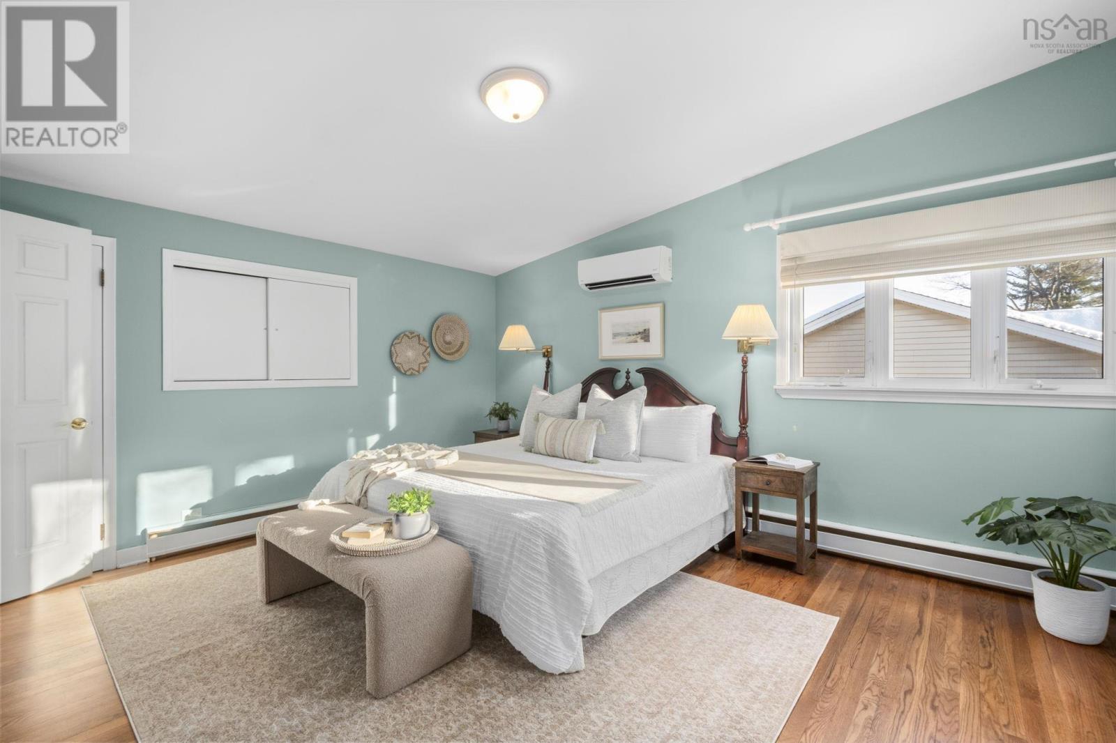 Property 20 of 43 of 7082 Murdoch Avenue