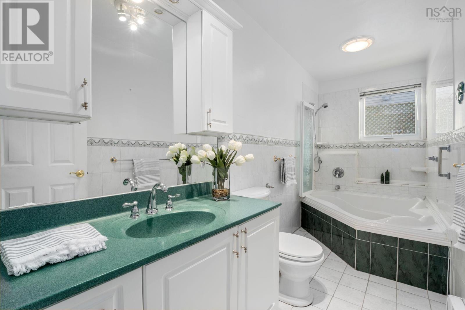 Property 30 of 43 of 7082 Murdoch Avenue