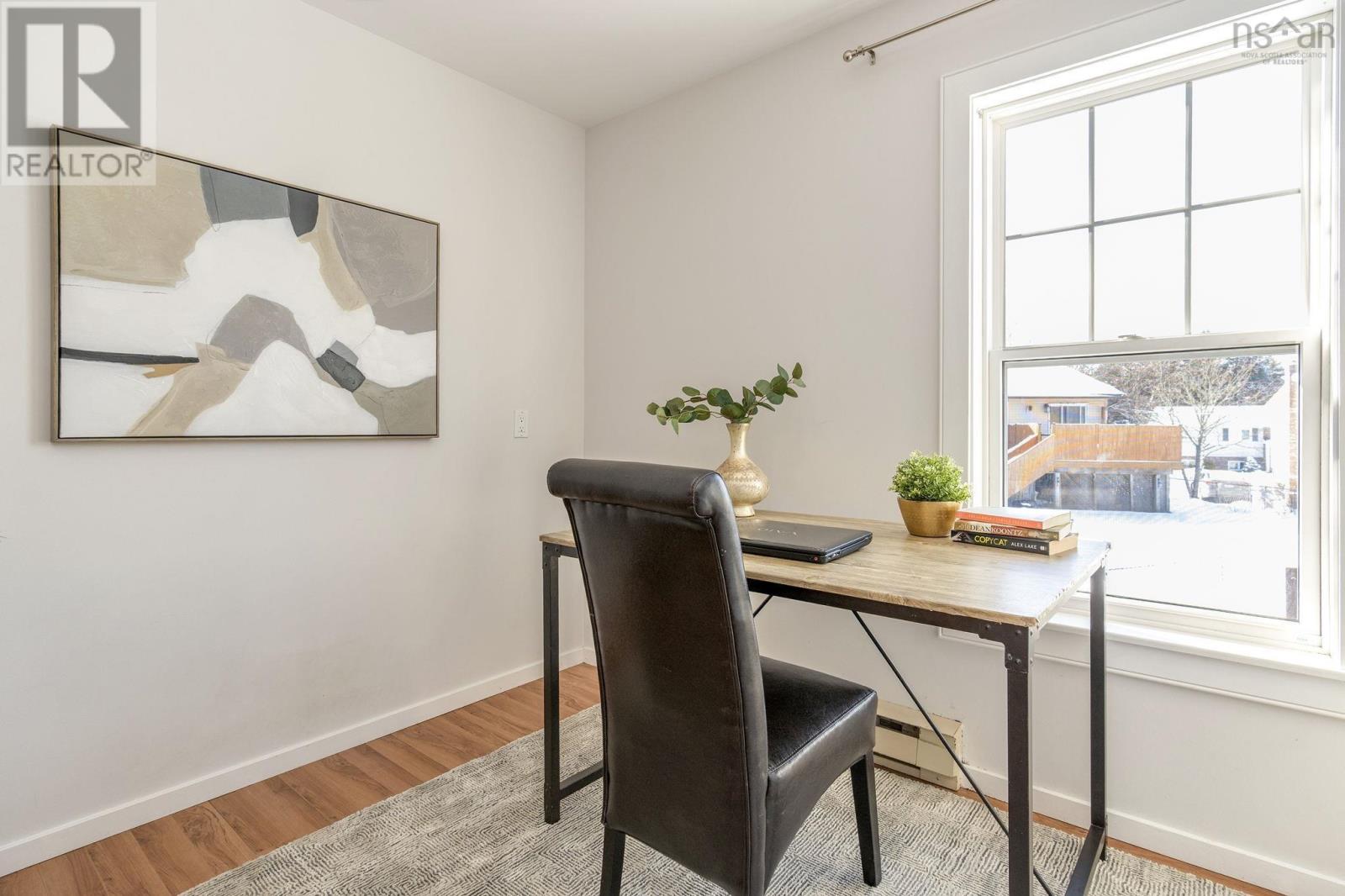 Property 27 of 50 of 49/51 Ascot Way