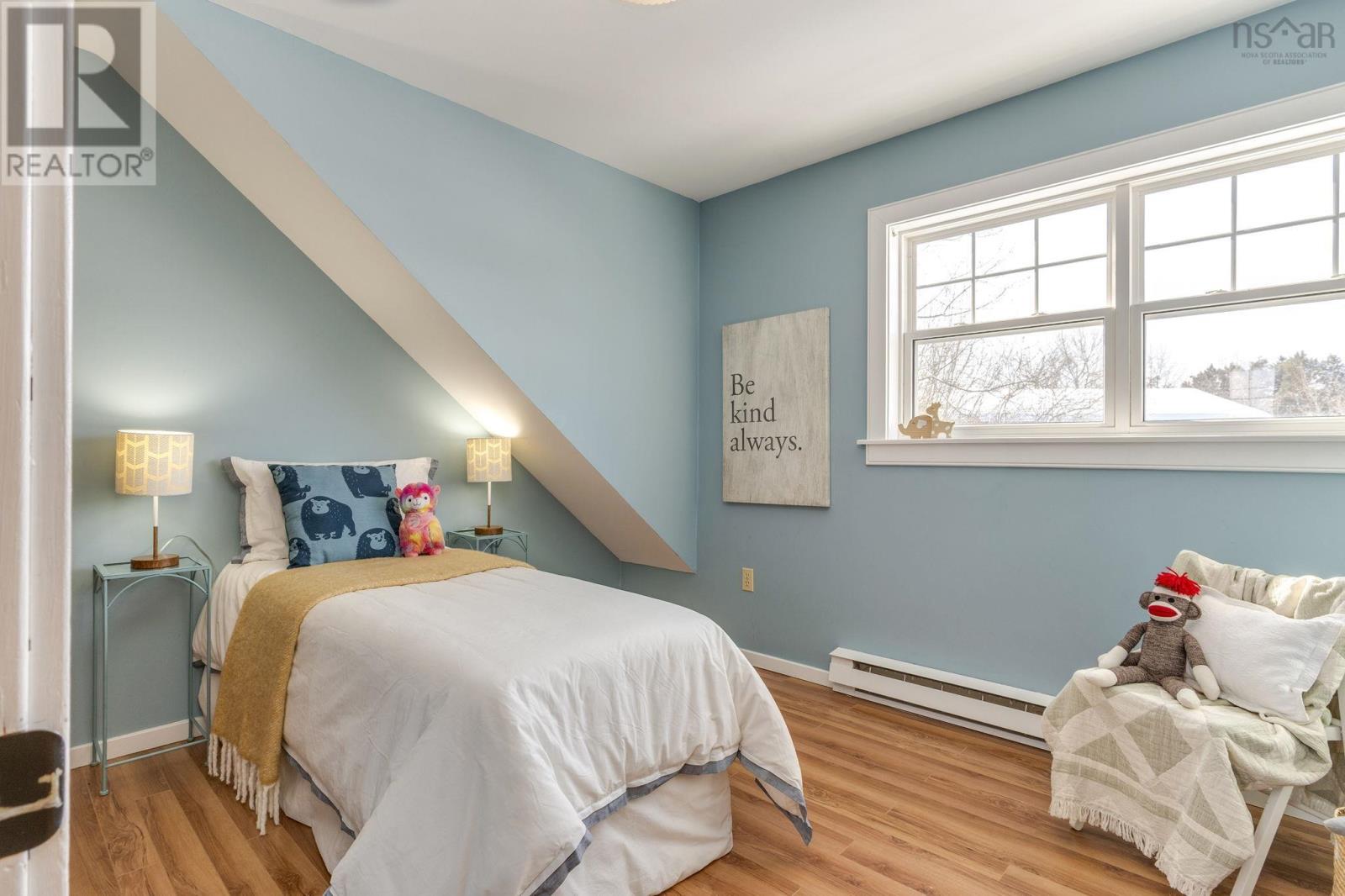 Property 24 of 50 of 49/51 Ascot Way