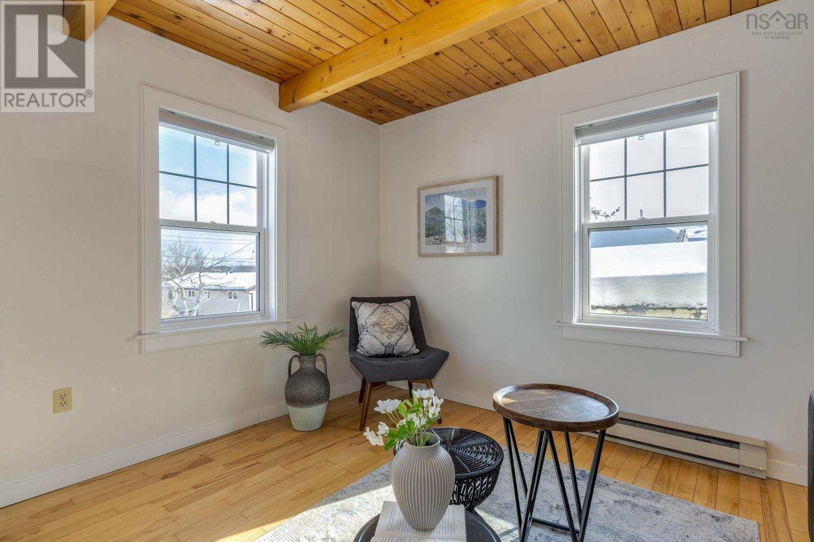 Property 8 of 50 of 49/51 Ascot Way