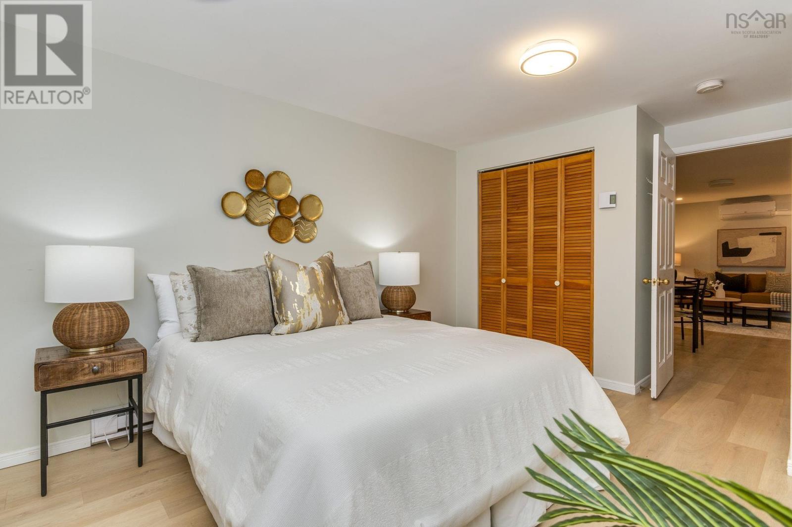 Property 36 of 50 of 49/51 Ascot Way