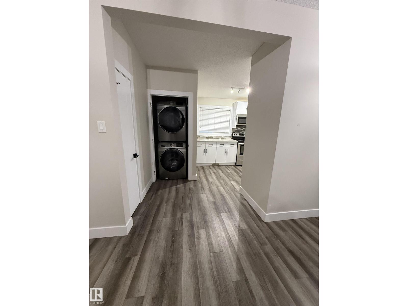 7604 7606 75 ST NW, Edmonton