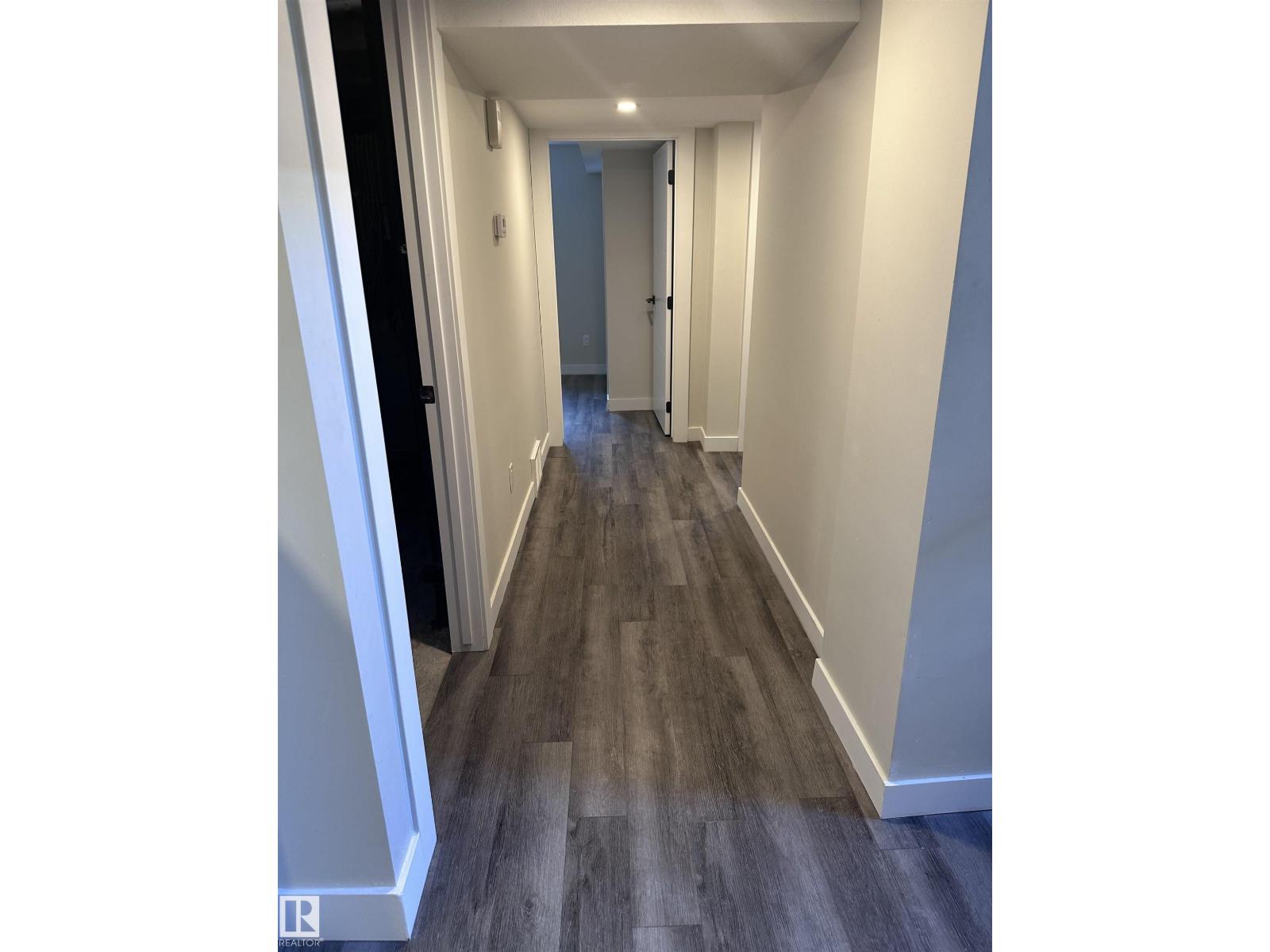 7604 7606 75 ST NW, Edmonton