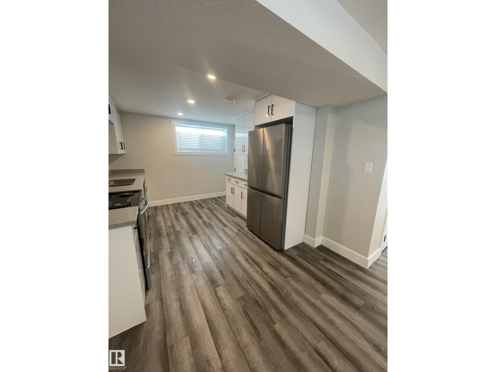 7604 7606 75 ST NW, Edmonton