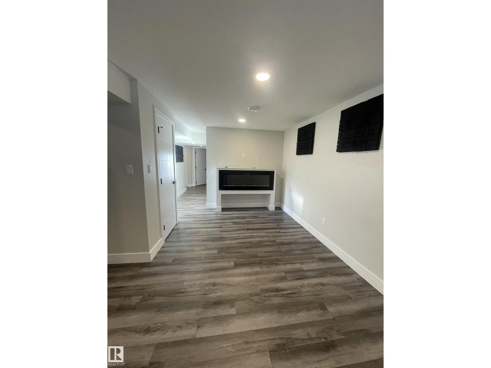 7604 7606 75 ST NW, Edmonton