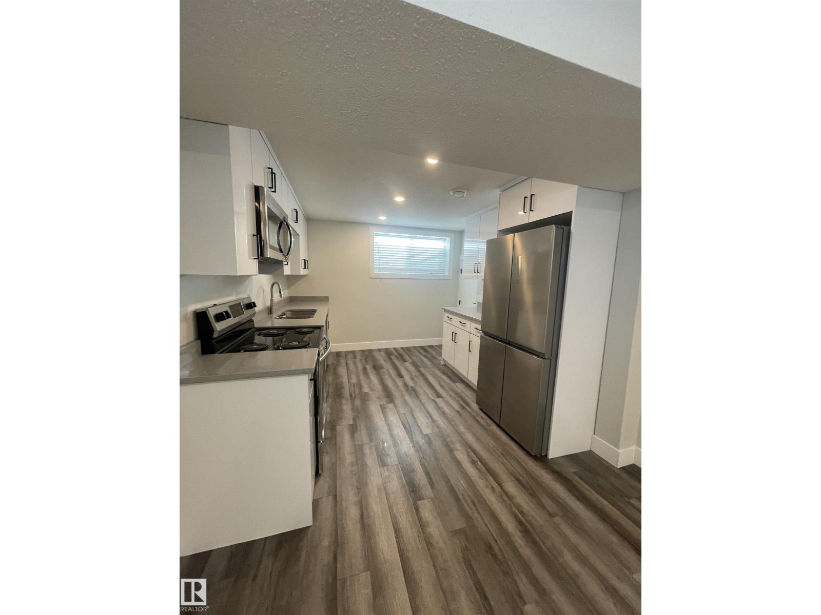 7604 7606 75 ST NW, Edmonton