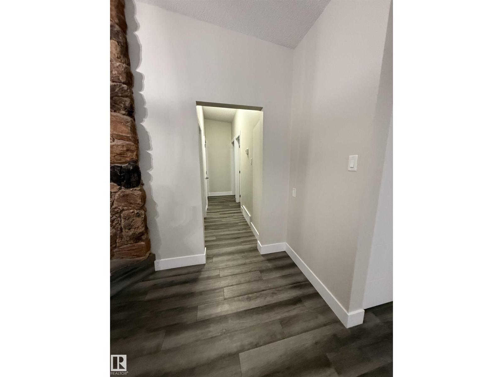 7604 7606 75 ST NW, Edmonton