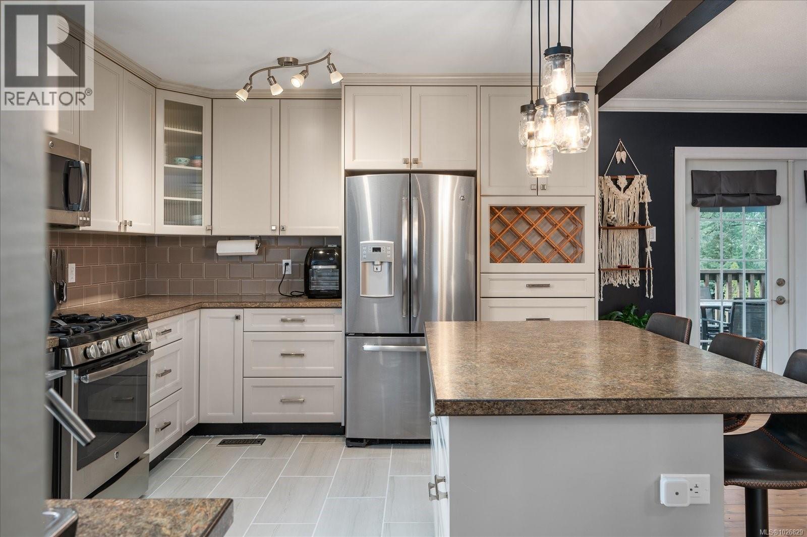 4503 CHESTNUT RD - 7