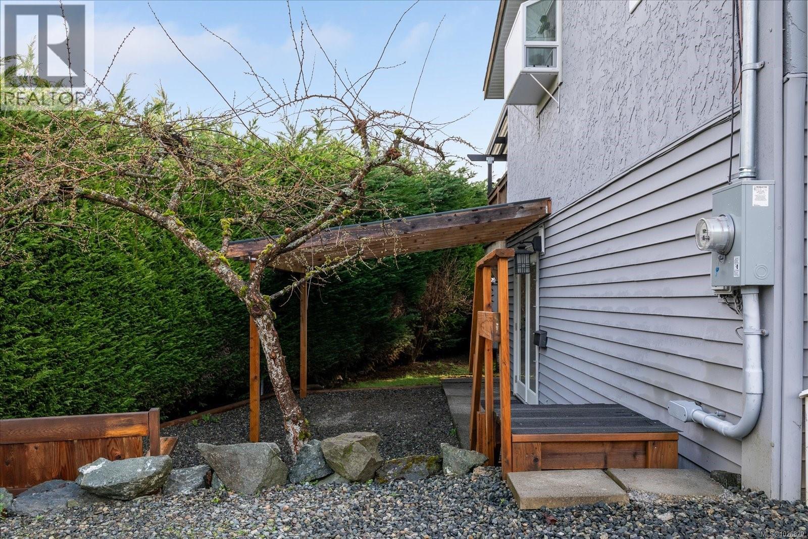 4503 CHESTNUT RD - 43