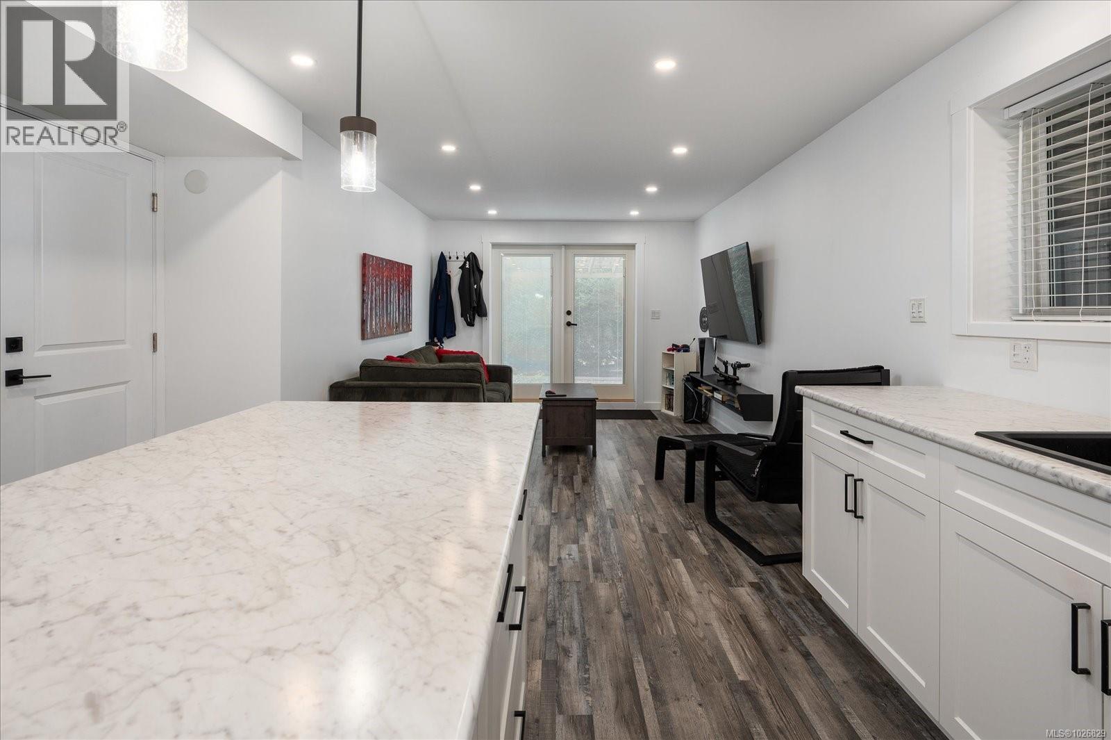 4503 CHESTNUT RD - 30