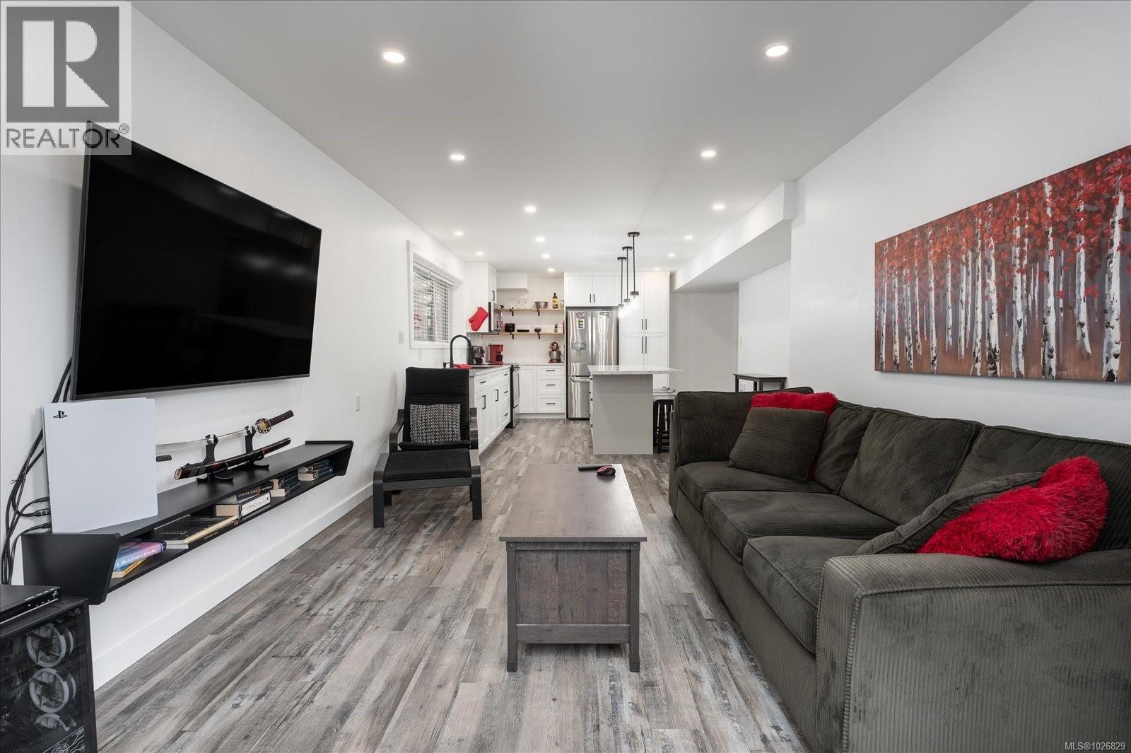 4503 CHESTNUT RD - 33