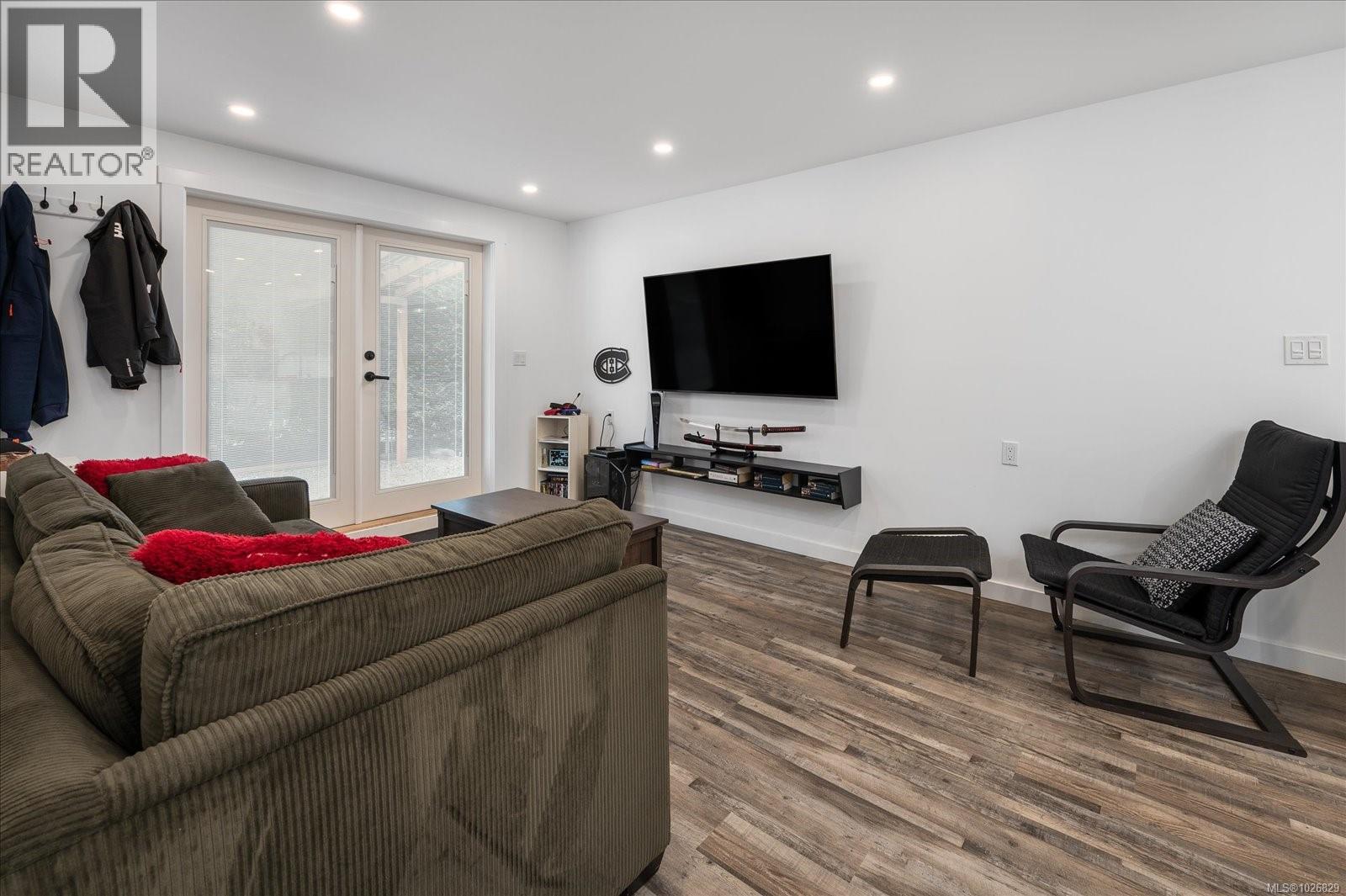 4503 CHESTNUT RD - 34