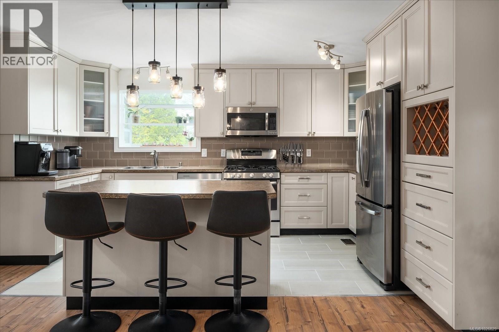 4503 CHESTNUT RD - 9